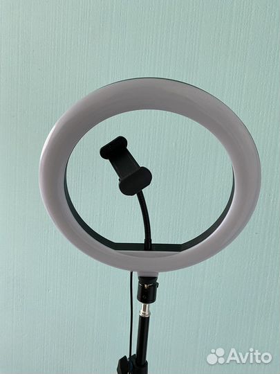 Лампа кольцевая со штативом