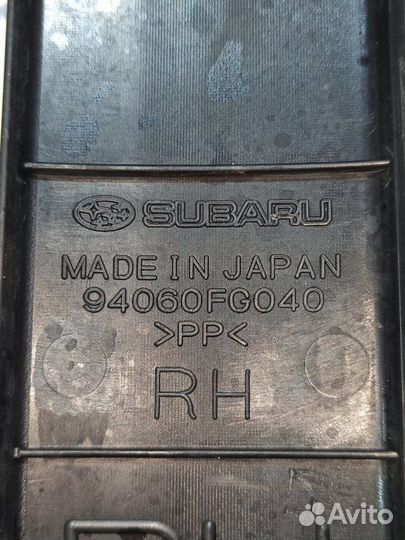 Накладка на порог салона правая Subaru Impreza