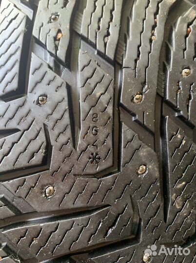 Nokian Tyres Hakkapeliitta 8 SUV 295/40 R20