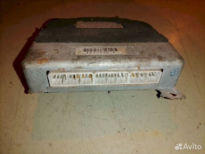 Блок управления ABS 89540-30140 Toyota Crown JZS14