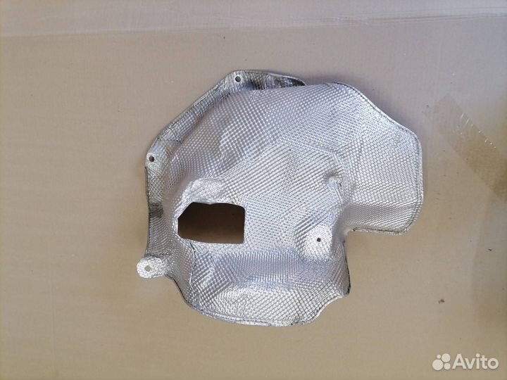 Тепловой экран глушителя задний BMW 6 G32 2018