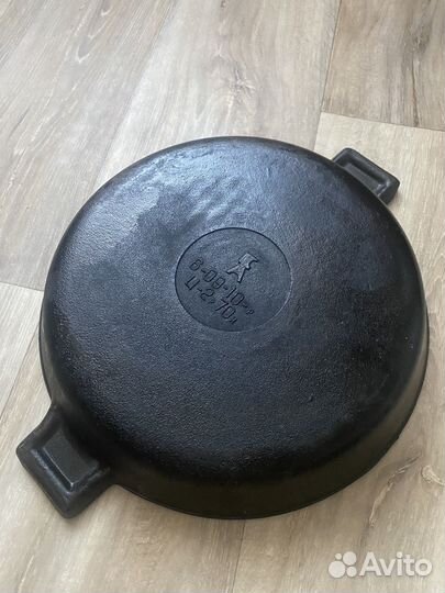 Сковорода-гриль чугунная с прессом