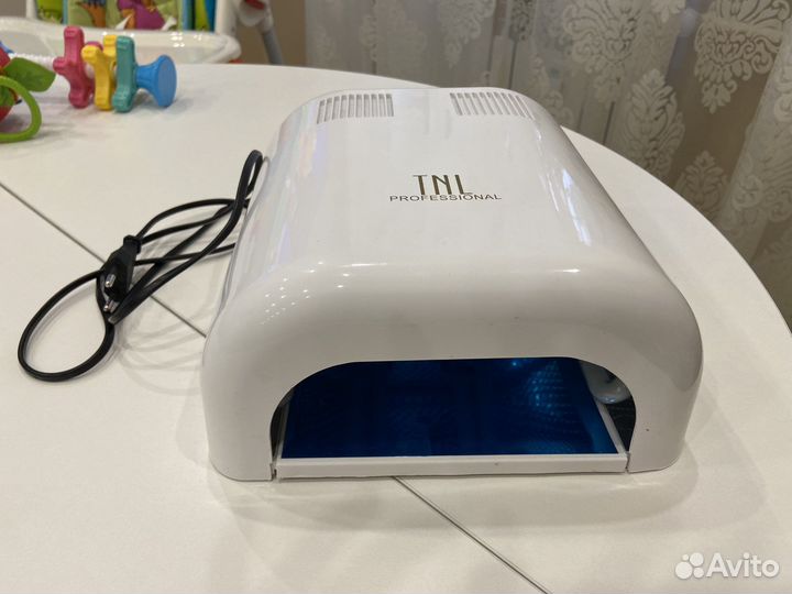 Уф лампа для ногтей