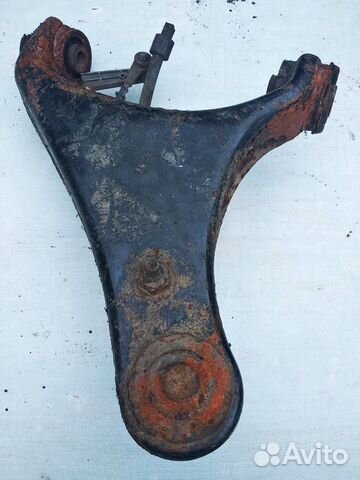 Рычаг передний верхний правый RBJ500222