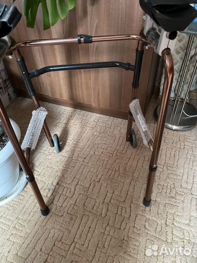 Ходунки для взрослых