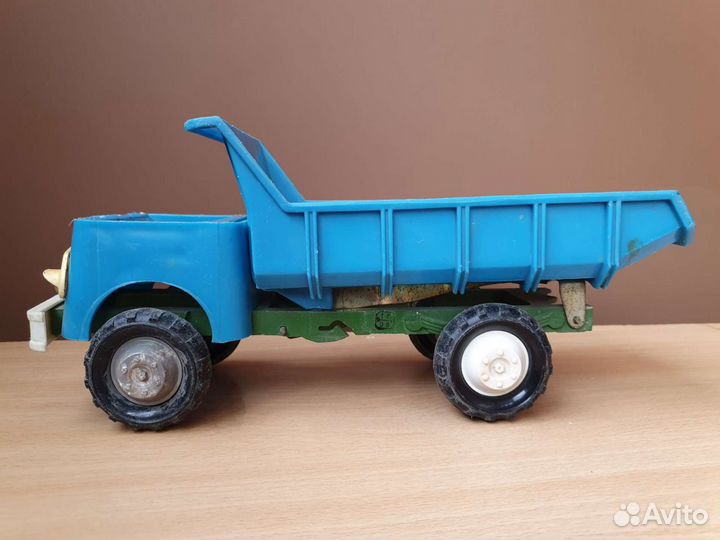 Грузовик сокол СССР