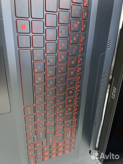 Игровой ноутбук msi 17 3