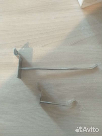 Крючки для экономпанелей