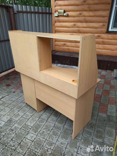 Компьютерный стол