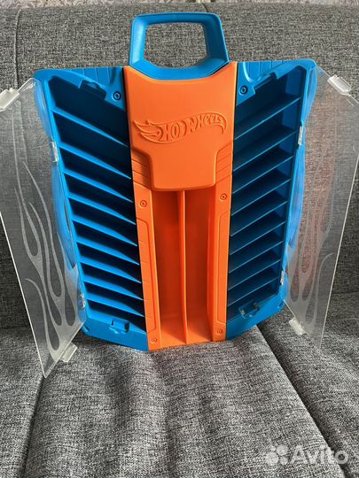 Hot wheels потртативный кейс