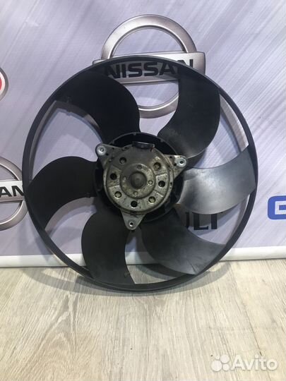 Вентилятор радиатора охлаждения двигателя диффузор