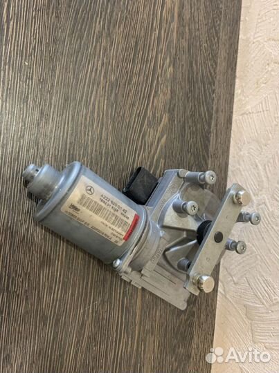 Моторчик стеклоочистителя mercedes w222