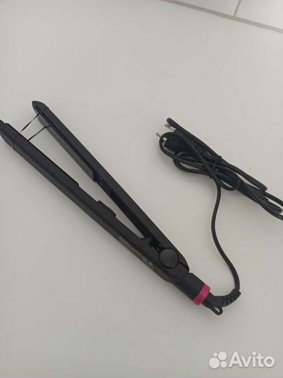 Выпрямитель для волос новый