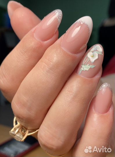 Наращивание ногтей/маникюр/педикюр