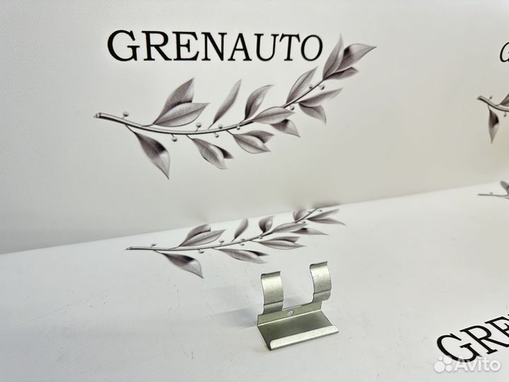 Крепление форсунки фароомывателя mazda 6 GH