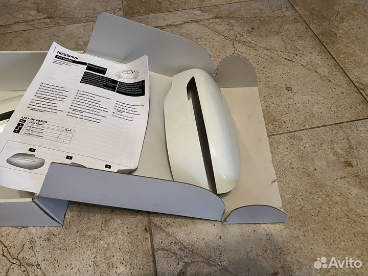 Накладка зеркала Nissan Juke KE960-BV030XX Новая