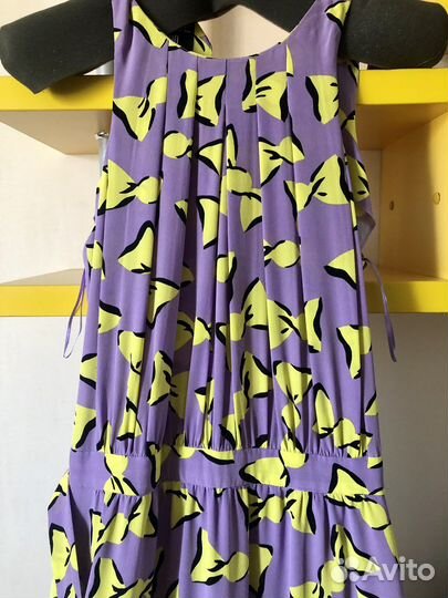 Платье женское moschino