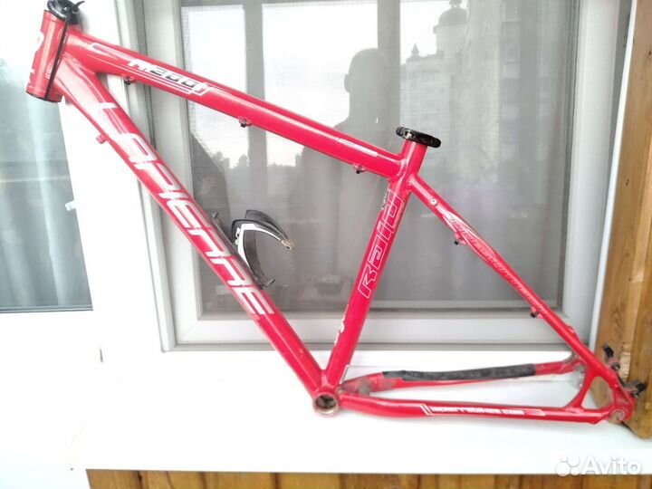 Рама lapierre r200,вилка Manitou