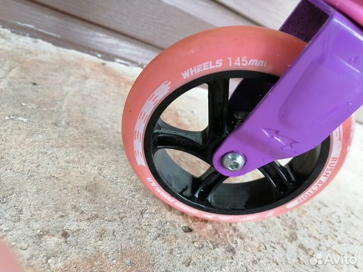 Самокат детский двухколесный для девочки