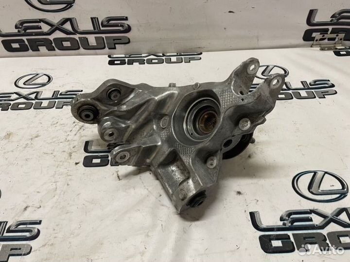 Кулак поворотный задний правый Land Rover Range