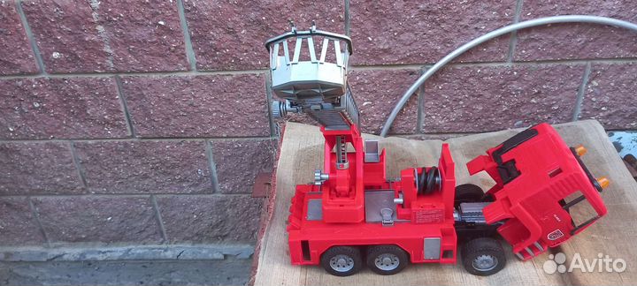 Машинка на радиоуправлении