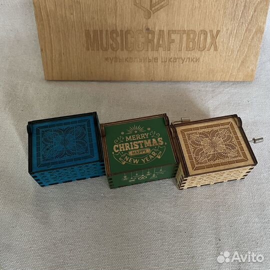 Зеленая музыкальная шкатулка 