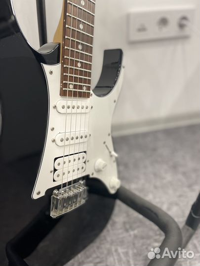 Электрогитара Ibanez GRG140-BK + чехол+ стойка