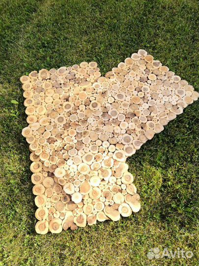 Панно из можжевельника