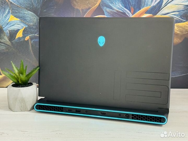 Dell Alienware M15 R7 i7-12700H 3080Ti 16GB