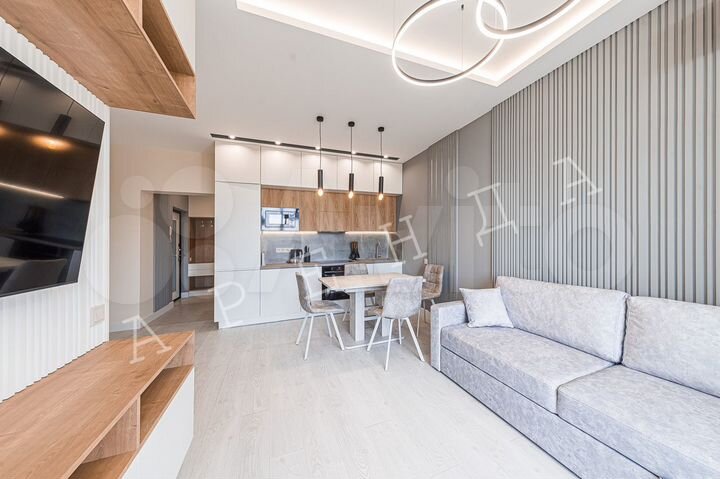 2-к. квартира, 50 м², 10/17 эт.