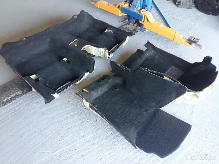 Пол салона Mercedes GLK X204 2014