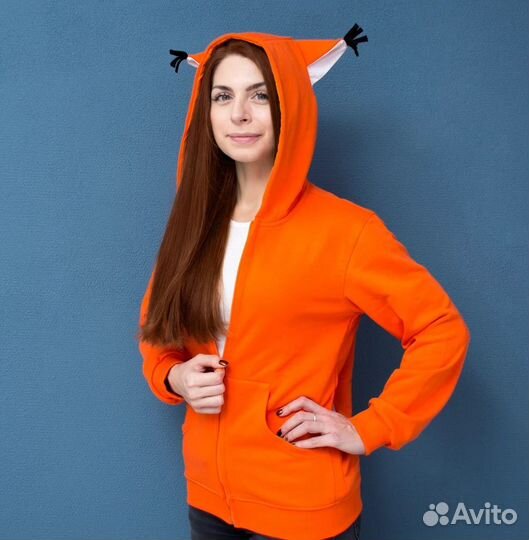 Толстовка на молнии оранжевая с ушками