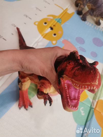 Игрушки динозавры