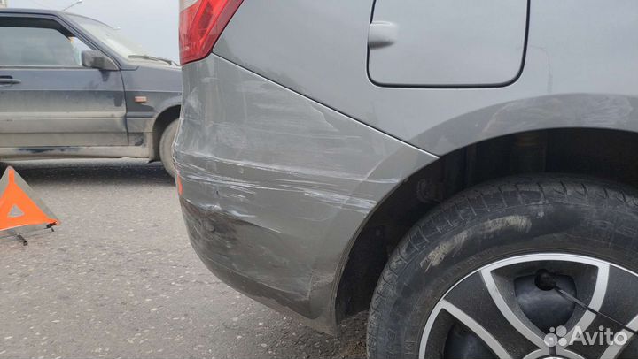 Задний бампер LADA Vesta Цвет Плутон 608