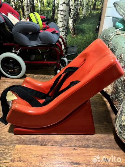 Кресло для ребенка инвалида