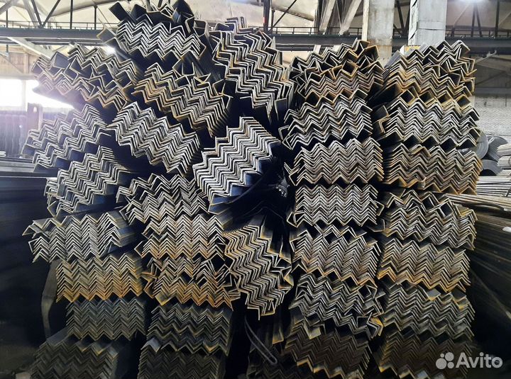 Уголок стальной