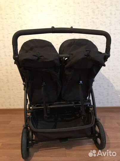 Коляска прогулочная для двойни и погодок