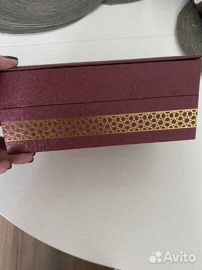 Коробка от Moon 1947 RED, флакон Gold