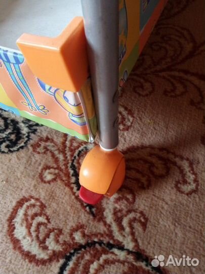 Ванночка для купания с пеленальником