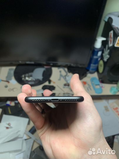 iPhone 7, 32 ГБ