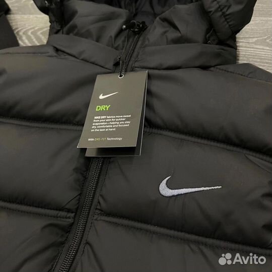 Жилет мужской Nike