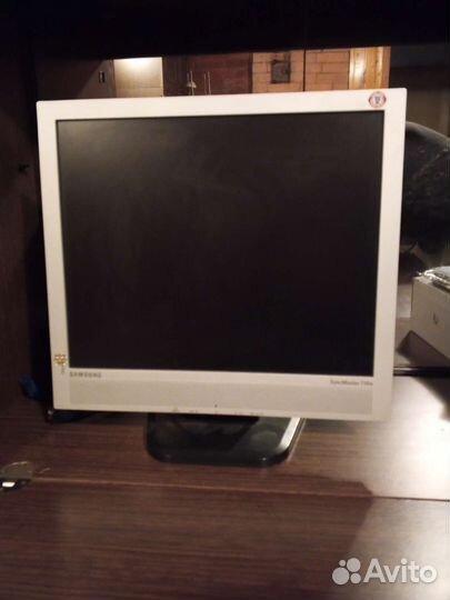 Монитор Samsung