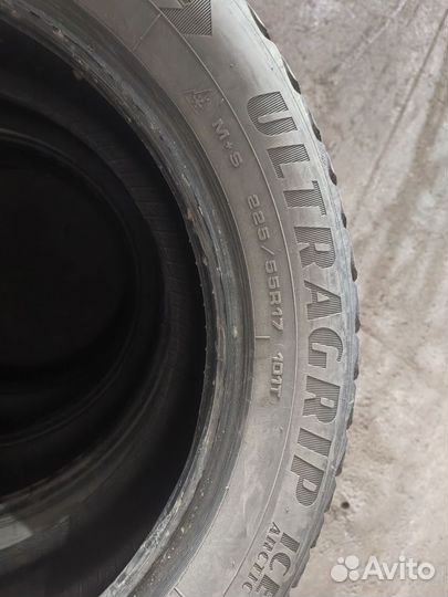 Goodyear Ultragrip Ice Arctic 225/55 R17