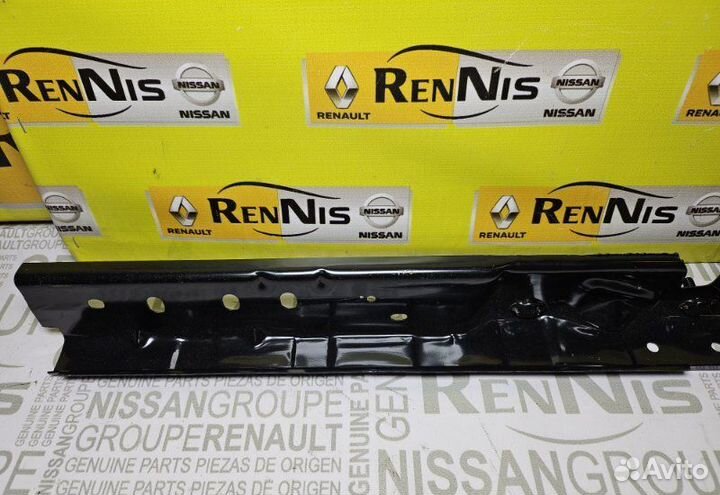 Нижняя часть панели передняя Nissan Almera G15