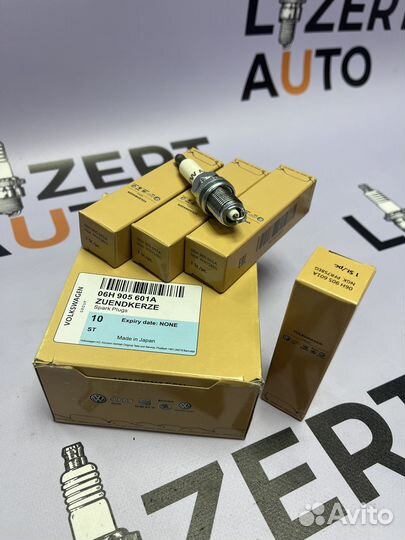 Свеча зажигания VAG 06H 905 601
