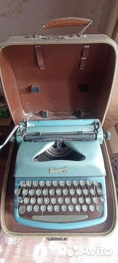 Пишущая машинка