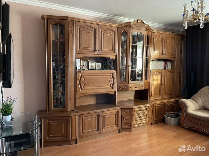 Стенка в гостиную