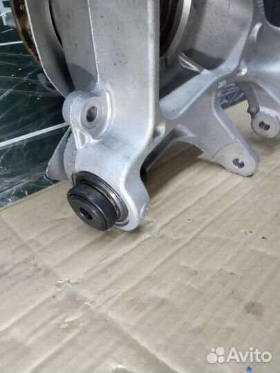 Кулак Заднего Колеса LH в сборе range rover sport