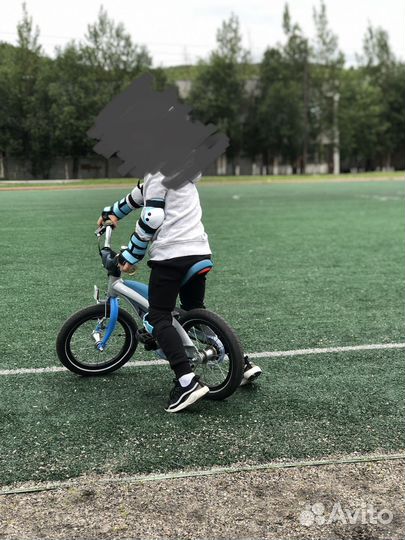 Беговел-велосипед BMW