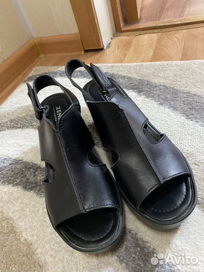Босоножки женские 38 размер черные э